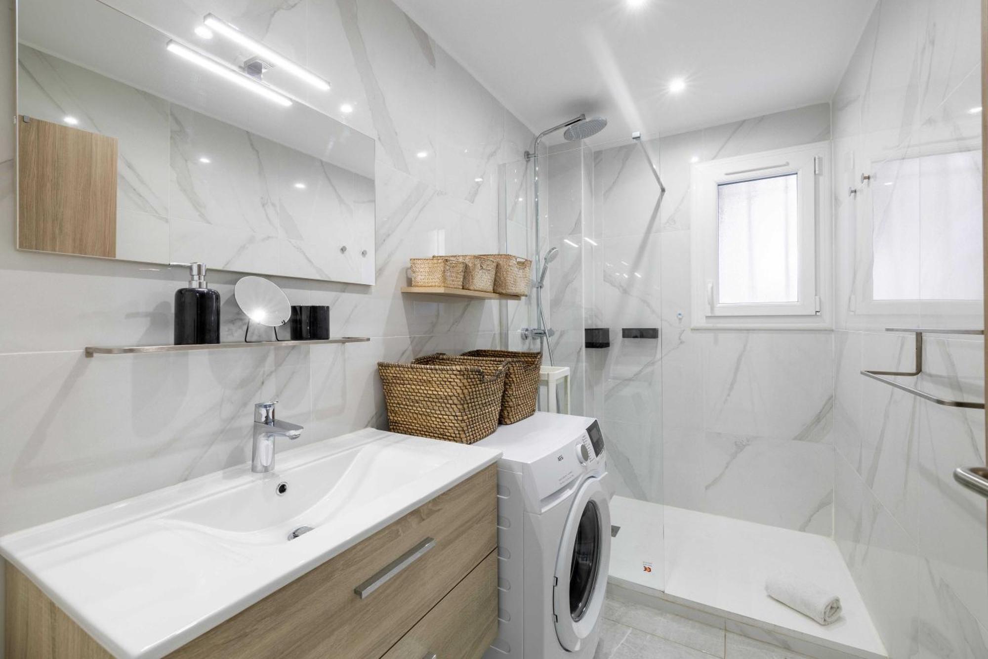 Appartement Charming In Residential Neighbourhood *
