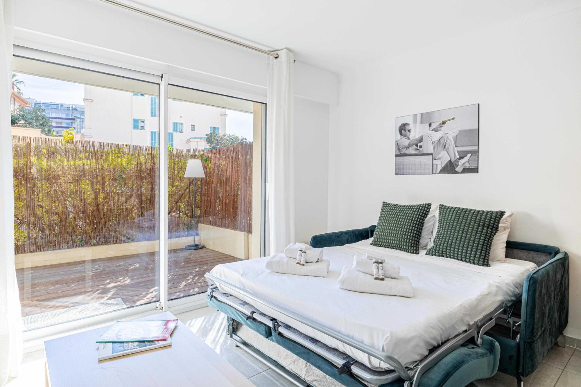 Appartement Charming In Residential Neighbourhood *