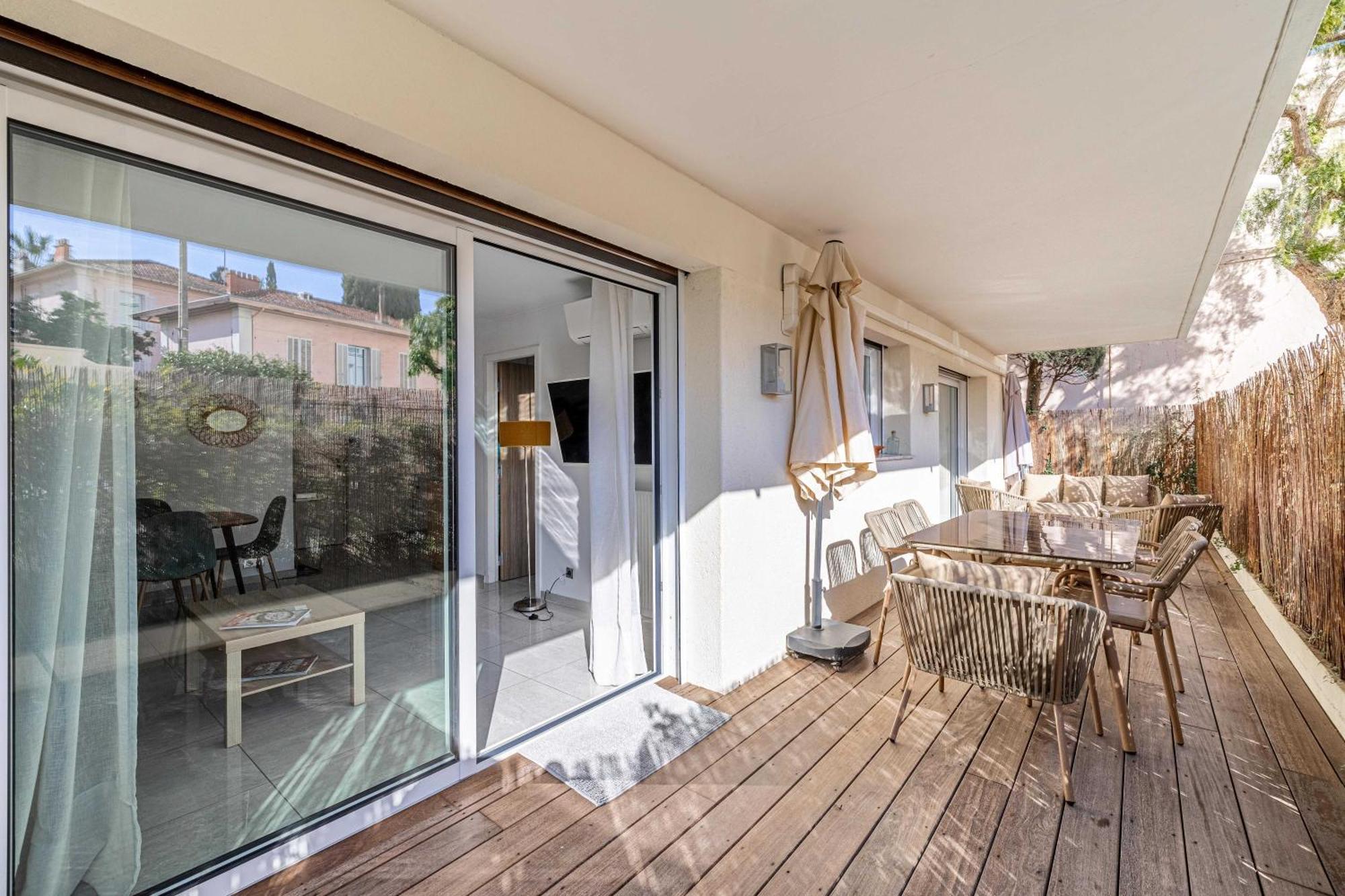 Charming In Residential Neighbourhood Appartement